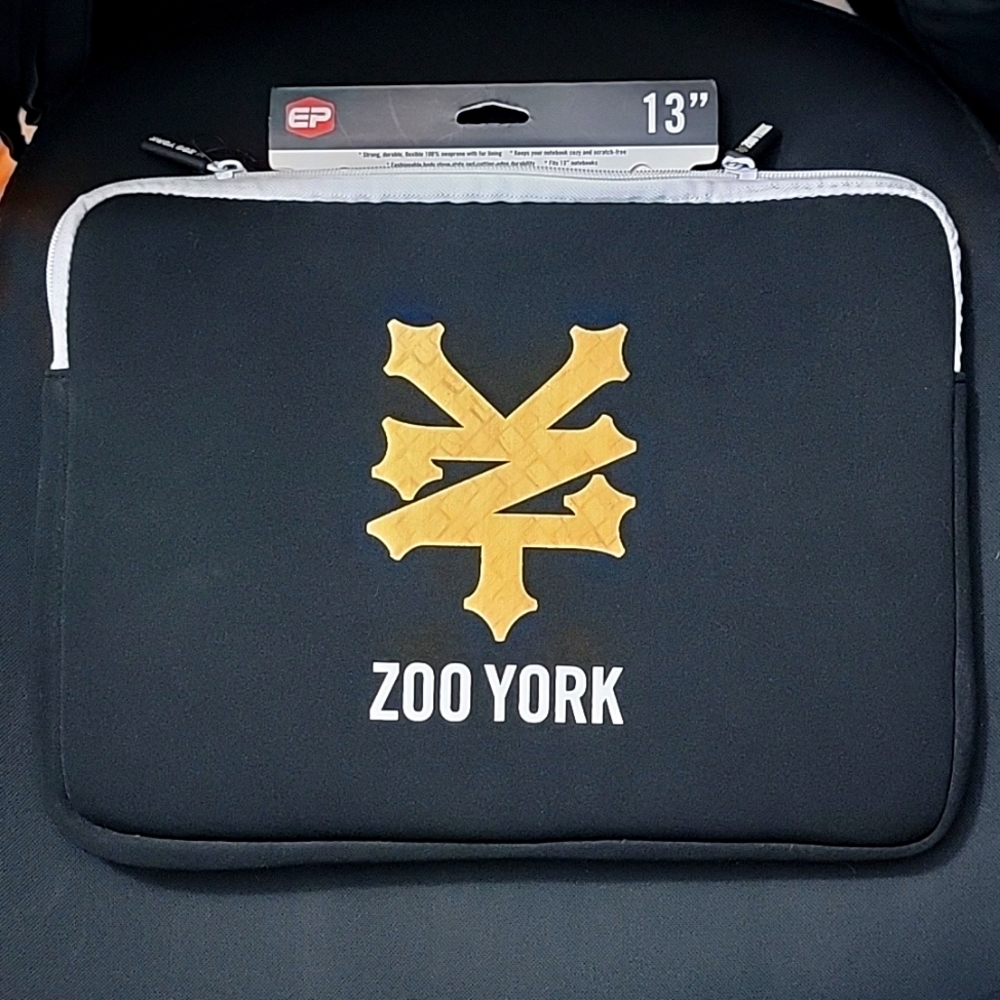 Zoo York 13inch Laptop Sleeve - 90s Vintage Old School NYC NWT